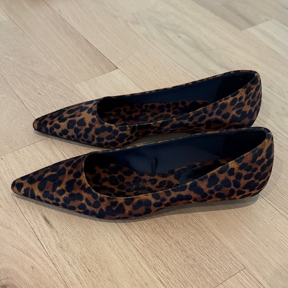 NEW! Zara Leopard Print Flats